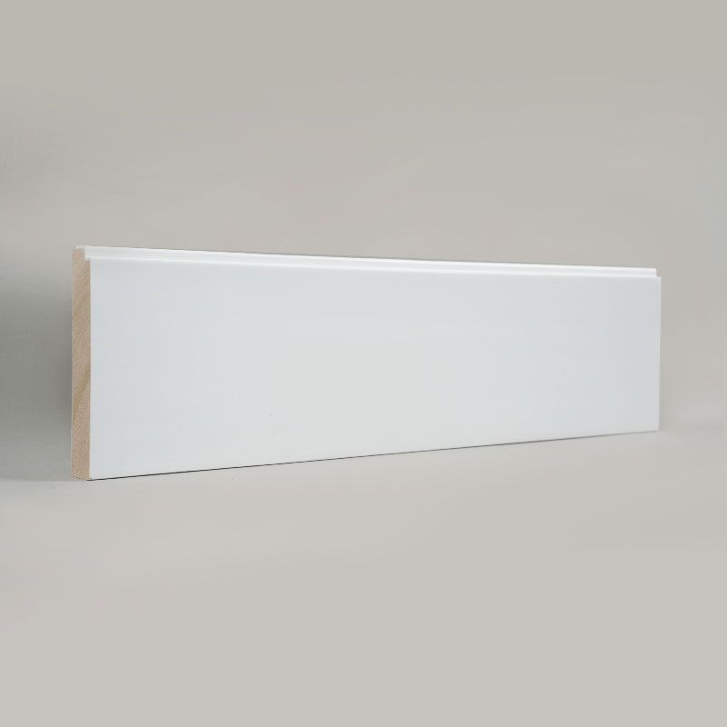 Mäntyjalkalista (täytepohjamaalattu ja maalattu) - valkoinen 3/5' x 3 15/16'-A1
