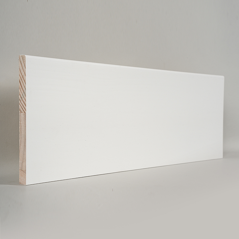 Mäntyjalkalista (Filler-Primed & Pearl White) 1/2' x 5 1/2'