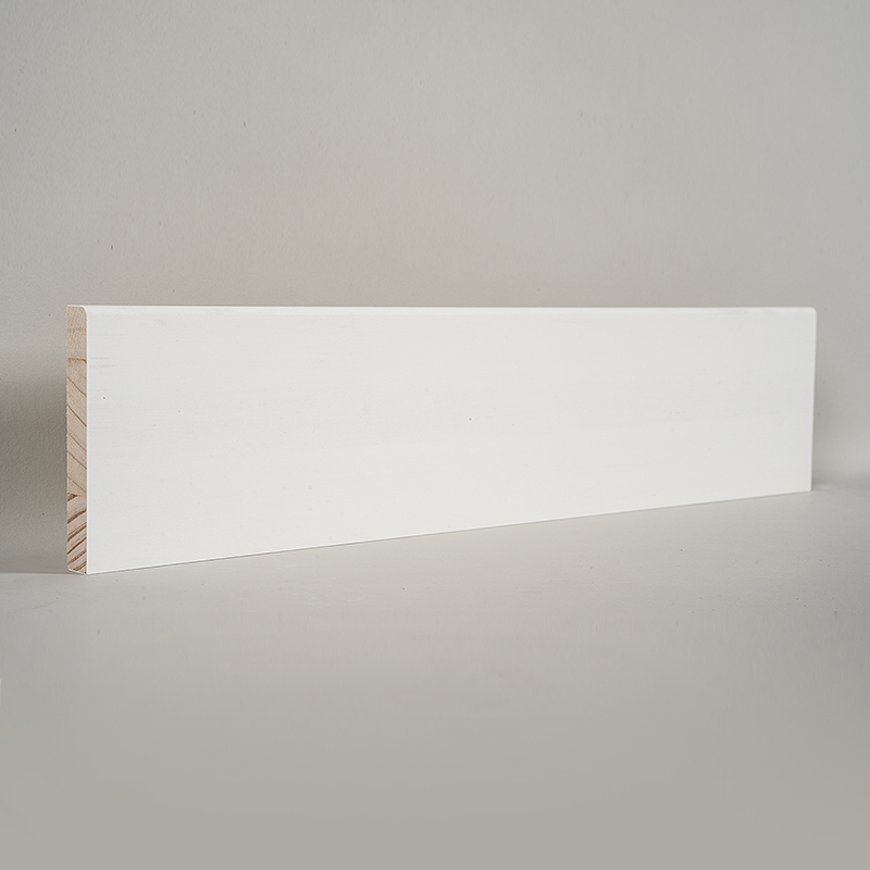 Mäntyjalkalista (Filler-Primed & Pearl White) 1/2' x 3 1/2'